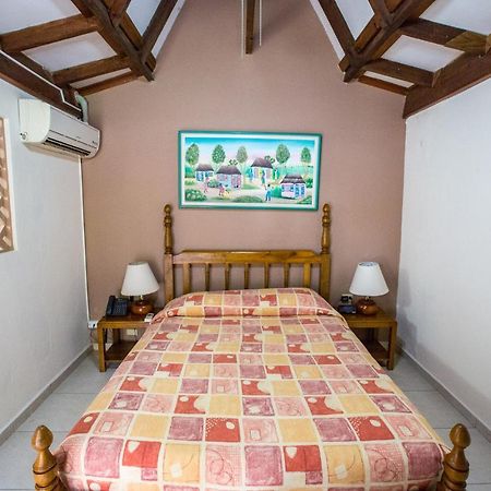 Moulin Sur Mer Beach Resort Montrouis Bagian luar foto