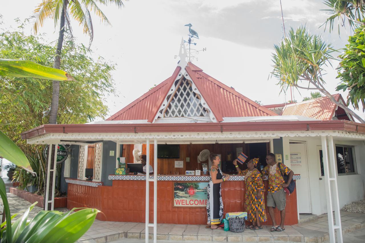 Moulin Sur Mer Beach Resort Montrouis Bagian luar foto