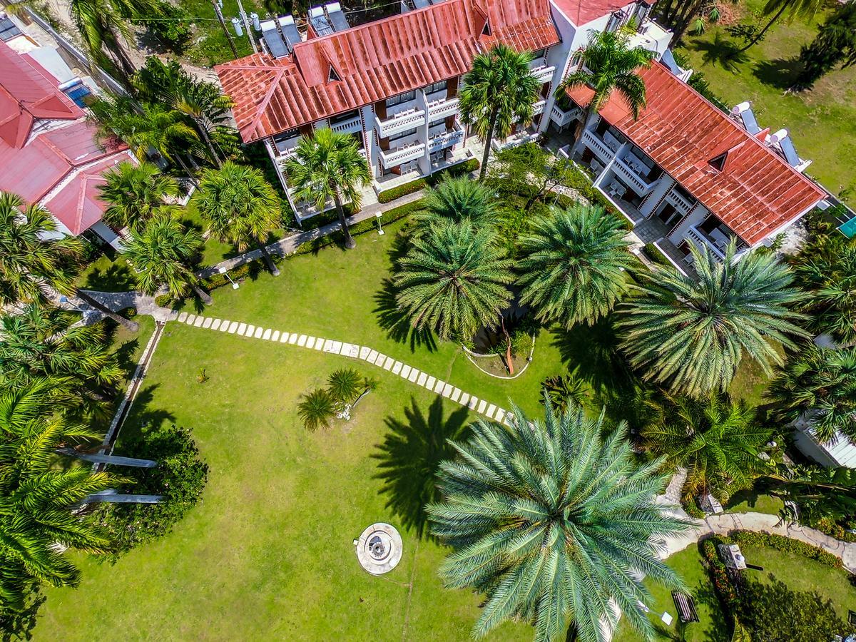 Moulin Sur Mer Beach Resort Montrouis Bagian luar foto