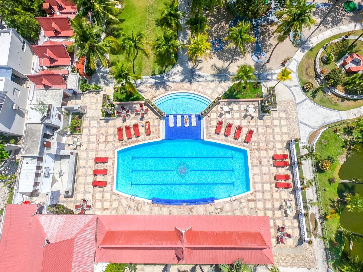 Moulin Sur Mer Beach Resort Montrouis Bagian luar foto