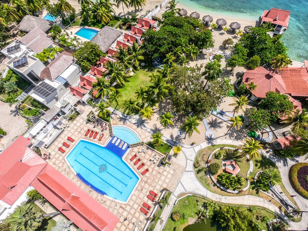 Moulin Sur Mer Beach Resort Montrouis Bagian luar foto