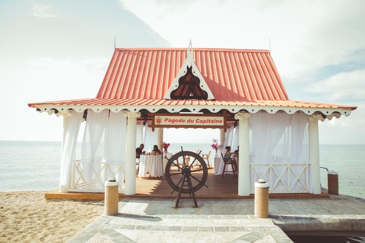 Moulin Sur Mer Beach Resort Montrouis Bagian luar foto