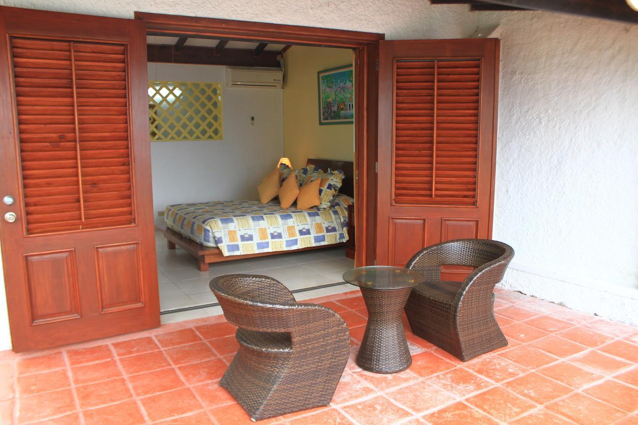 Moulin Sur Mer Beach Resort Montrouis Bagian luar foto